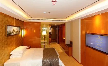 River Four Seasons Hotel