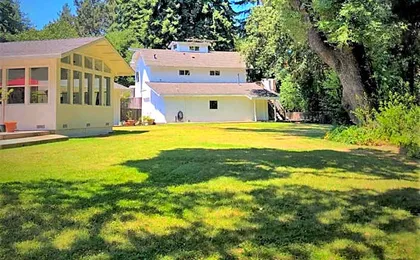 Stahlecker House