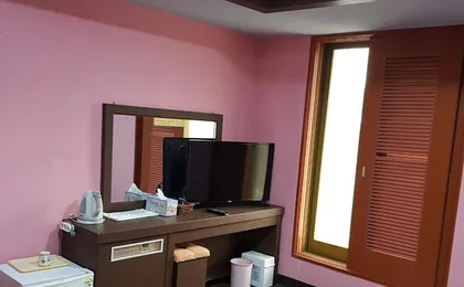 Geoje Boomerang Motel