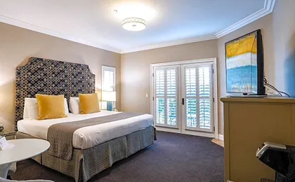 Bel Abri Napa Valley Inn