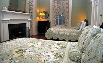 The Lafayette Inn & Restaurant