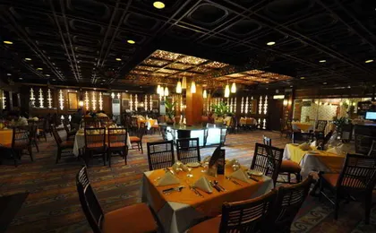 Oasis Hotel