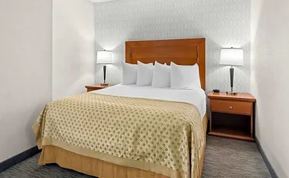 Best Western Plus Langley Inn