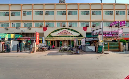 OYO Flagship 307 Hotel Kamini