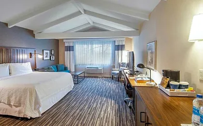 Best Western Premier Plainview-Long Island Hotel