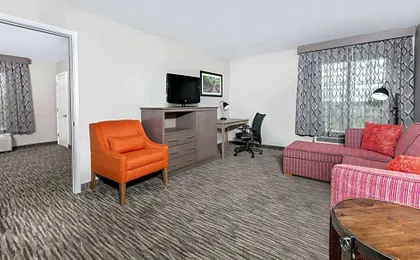 La Quinta Inn & Suites by Wyndham Fredericksburg