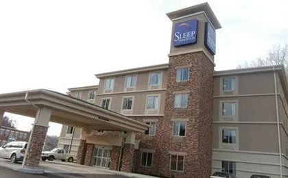 Sleep Inn & Suites