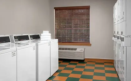 Larkspur Landing Extended Stay Suites Bellevue
