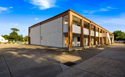 Econo Lodge Little Creek