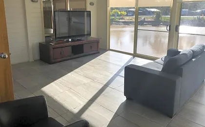 Australian Motor Home Tourist Park Twelve Mile Creek