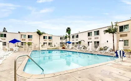 Motel 6 Carson, CA