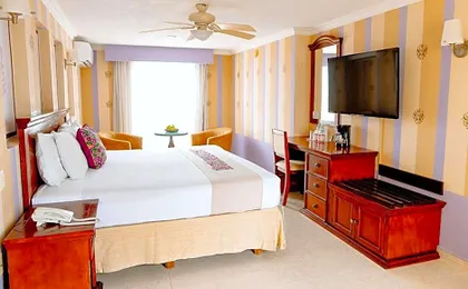 Hotel Plaza Colonial