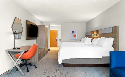 Holiday Inn Express And Suites Detroit North - Roseville By IHG