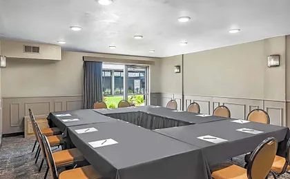 DoubleTree by Hilton Roseville Minneapolis