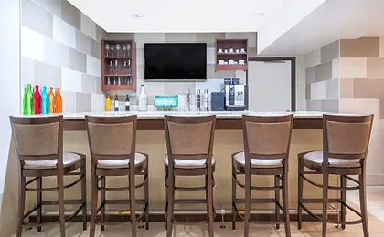 Ramada by Wyndham Minneapolis Golden Valley