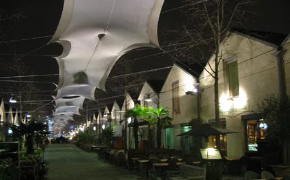 Le Quartier Bercy Square