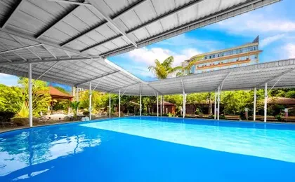 Xinjia Yuquan Hot Spring Hotel