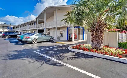 Motel 6 Santa Rosa - South