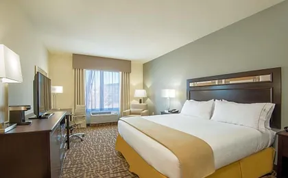 Holiday Inn Express & Suites Denver South - Castle Rock By IHG