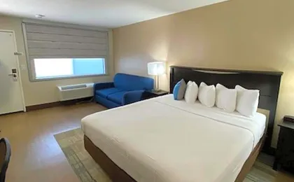 Stanford Inn & Suites Anaheim