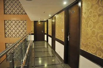 HOTEL S K CROWN PARK