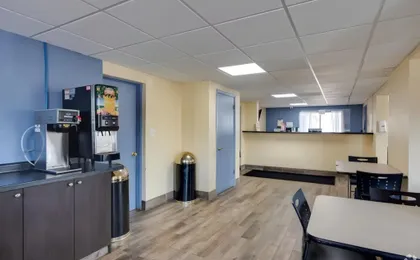 I 80 Inn and Suites