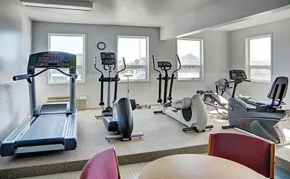 Lakeview Inns & Suites - Okotoks