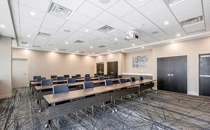 Holiday Inn Express & Suites - Toronto Airport South By IHG