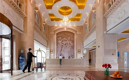 Vienna Hotel Anhui Taihe Baitai Xingma International