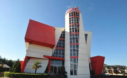 Class Hotel