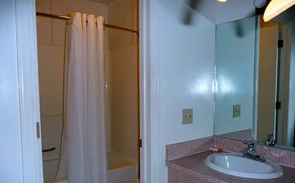 Red Rose Motel