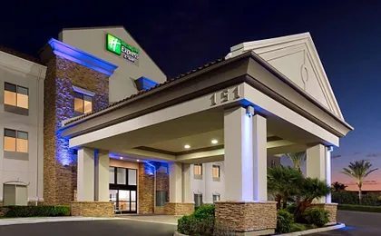 Holiday Inn Express Hotel & Suites Merced By IHG