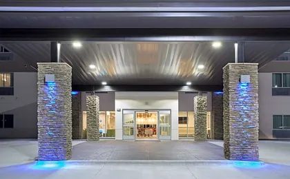 Holiday Inn Express & Suites Rapid City - Rushmore South By IHG