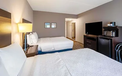 Hampton Inn & Suites Camp Springs/Andrews AFB