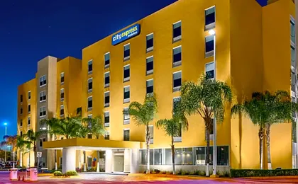City Express by Marriott Leon