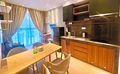 oxy suites G-01 at Shop House Meisterstadt Pollux Habibie