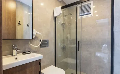 Bi Suites