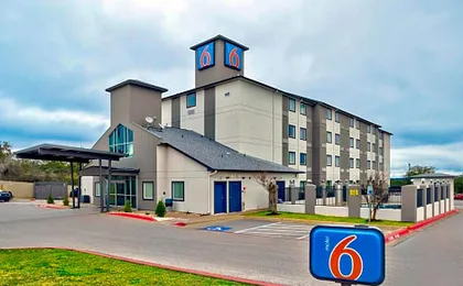 Motel 6-Marble Falls, TX