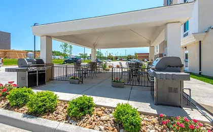 Candlewood Suites Columbia Hwy 63 & I-70 By IHG
