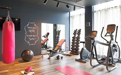 Moxy Edinburgh Airport