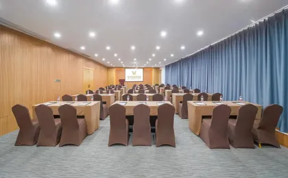 Vienna International Hotel Longyan Busines