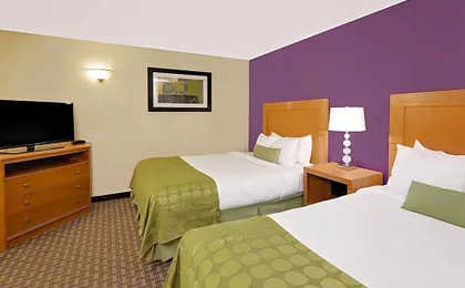 Ramada by Wyndham Marquette