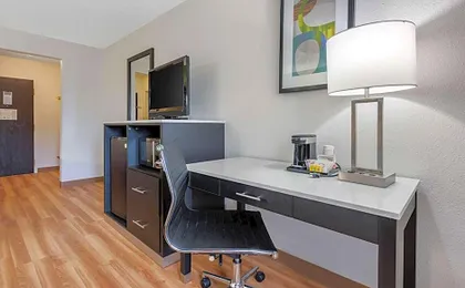 Quality Inn Coraopolis - Pittsburgh Airport