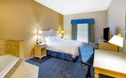 Hampton Inn & Suites Cape Cod-West Yarmouth