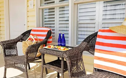 The Beach Club on Madison Avenue - Adults Only