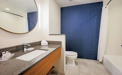 Fairfield Inn & Suites by Marriott Marquette