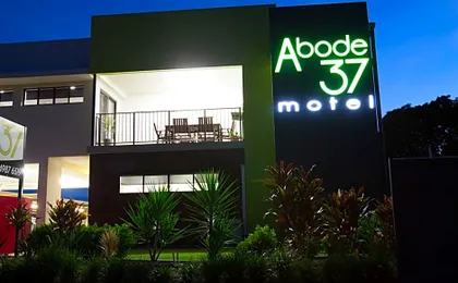 Abode37 Motel Emerald