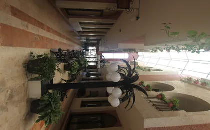 Del Paseo