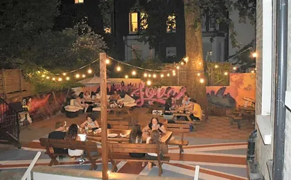 Saint James Backpackers