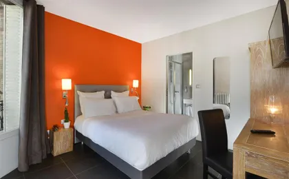 Guest room
